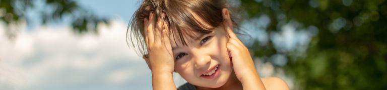 Tinnitus bij kinderen: oorzaken en tips